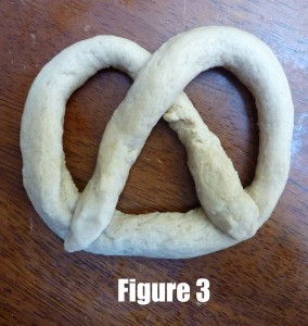 Pretzel shape figure 3